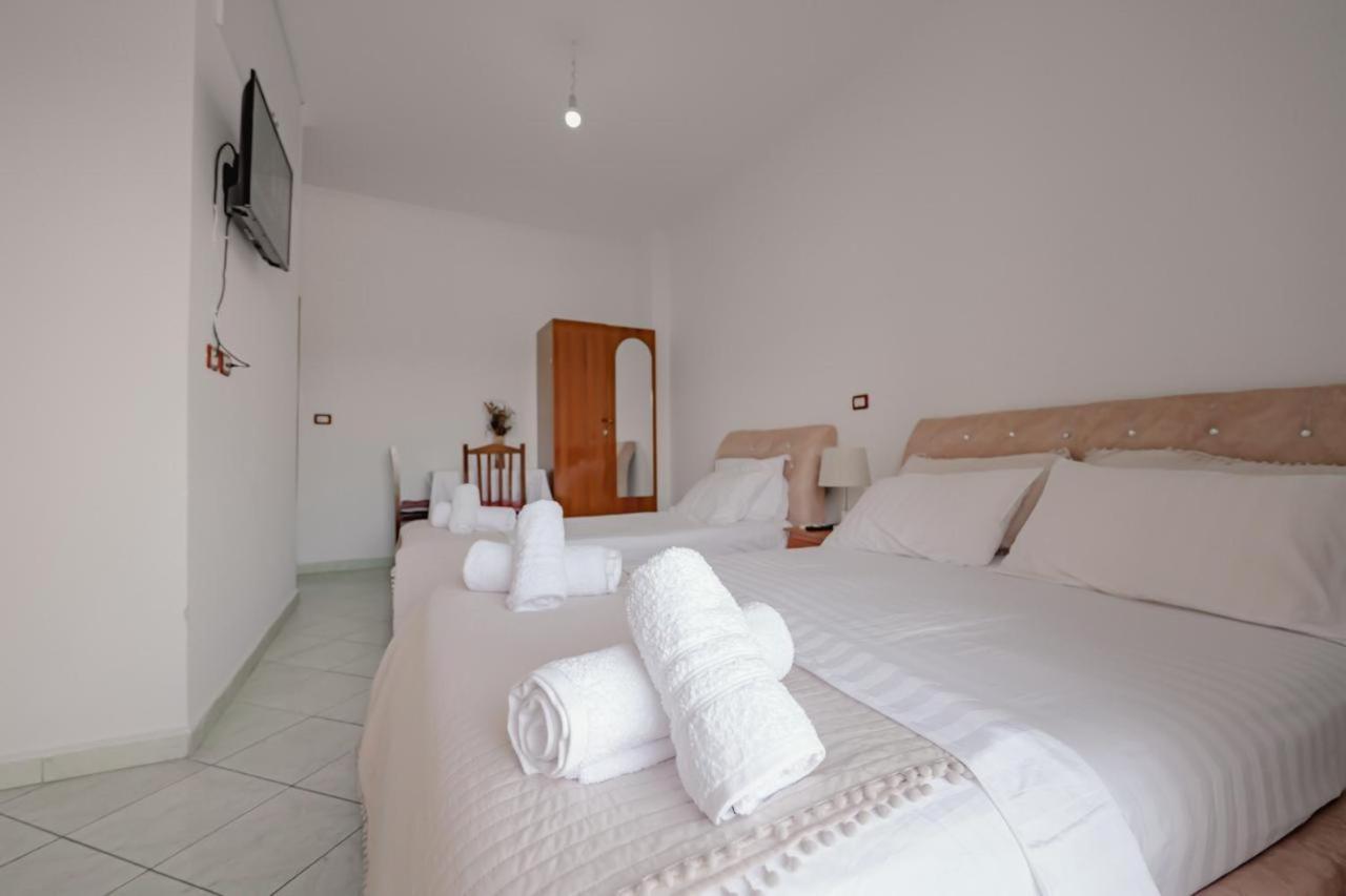Sunflower Hotel Ksamil Kültér fotó