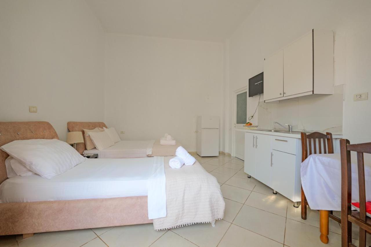 Sunflower Hotel Ksamil Kültér fotó